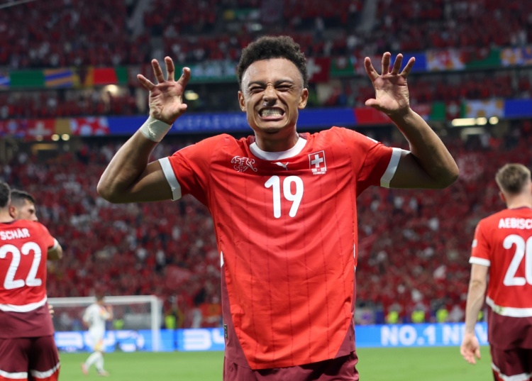 开云体育-罗马诺：国米提出用弗拉泰西交换恩多耶，但遭到诺丁汉森林拒绝