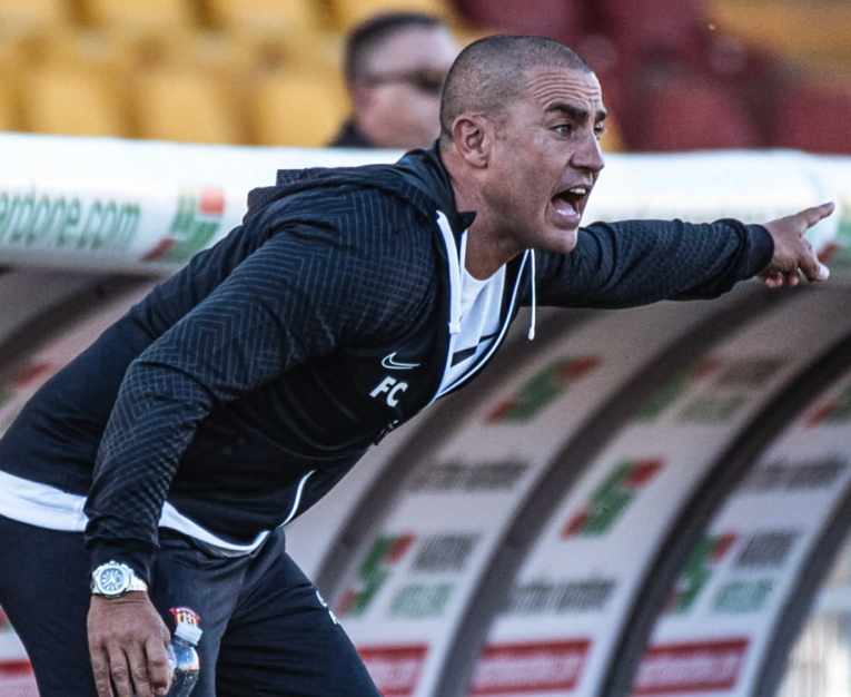 大意外！世界杯冠军教练竞聘国足主帅，网友却一片怒喷：骗子来了