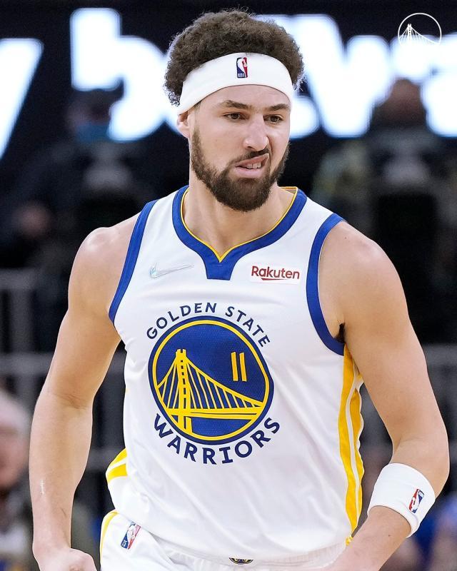 开云体育-复出首战砍17分还上演隔扣！有他的勇士才算完整