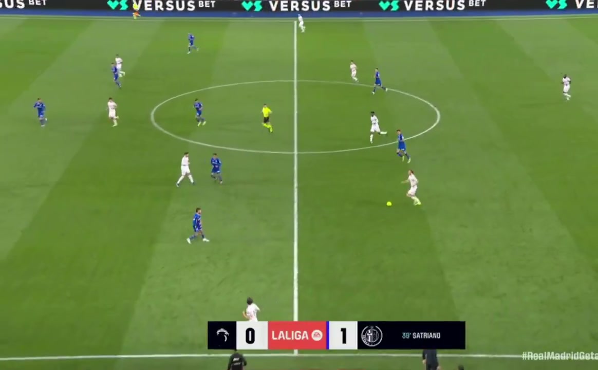 开云官网入口-外网剪辑赫伊森对阵赫塔费失误集锦：多次简单传球失误＋身后放铲